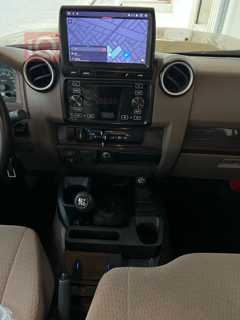 Toyota Land Cruiser 70 Pickup